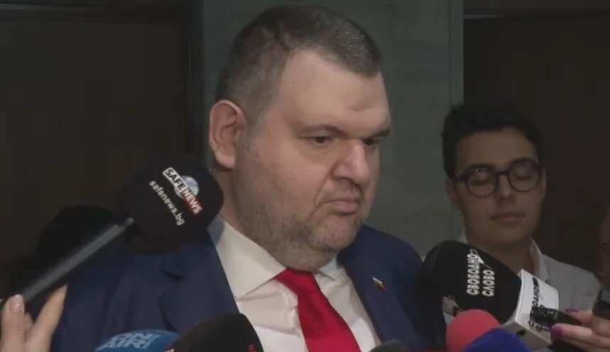 Подкрепям президента в Украйна няма да се изпращат български войници