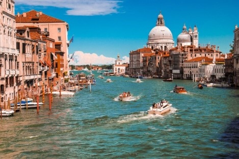 От пролетта на 2024 г италианският град Венеция стана първият