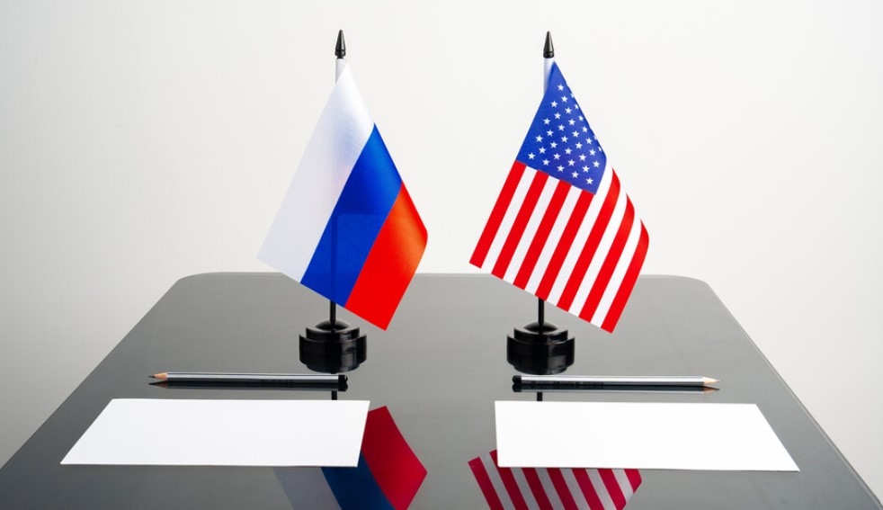 САЩ възстановява дипломатическата си мисия в Москва а Русия –