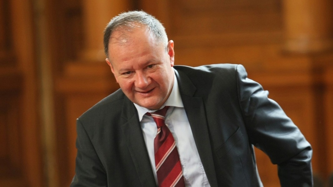 За решението за пенсиите надделя уплахата от общественото мнение Сега