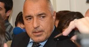 Пеевски Василев и Петков действат синхронизирано Ако има хора на Пеевски