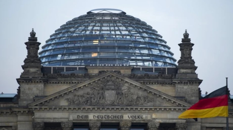 Днес германците ще отидат до урните за да изберат 630