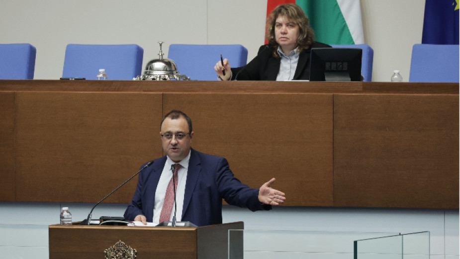 Крайният срок за завършване на последния лот 8 от автомагистрала