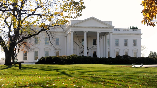 Съединените щати временно спират цялата военна помощ за Украйна съобщиха