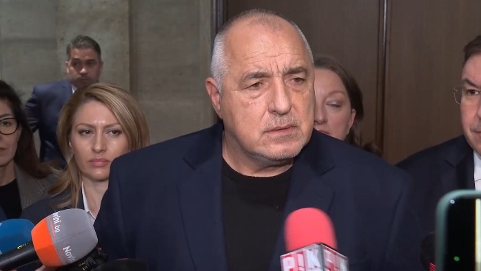 Правителството изобщо не е стабилно Партиите са диаметрално противоположни но