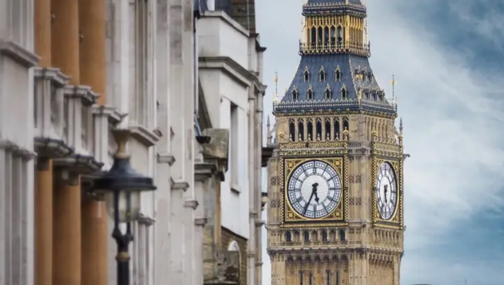 Развитие по шпионския скандал във Великобритания с българско участие Трима