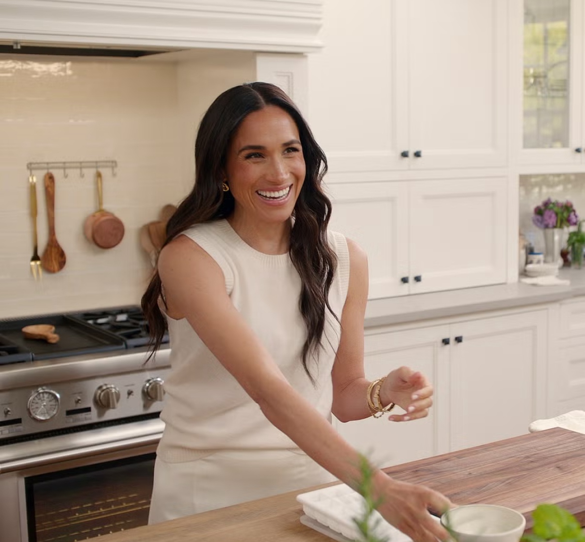 След смесените отзиви към новото си шоу по Нетфликс With Love