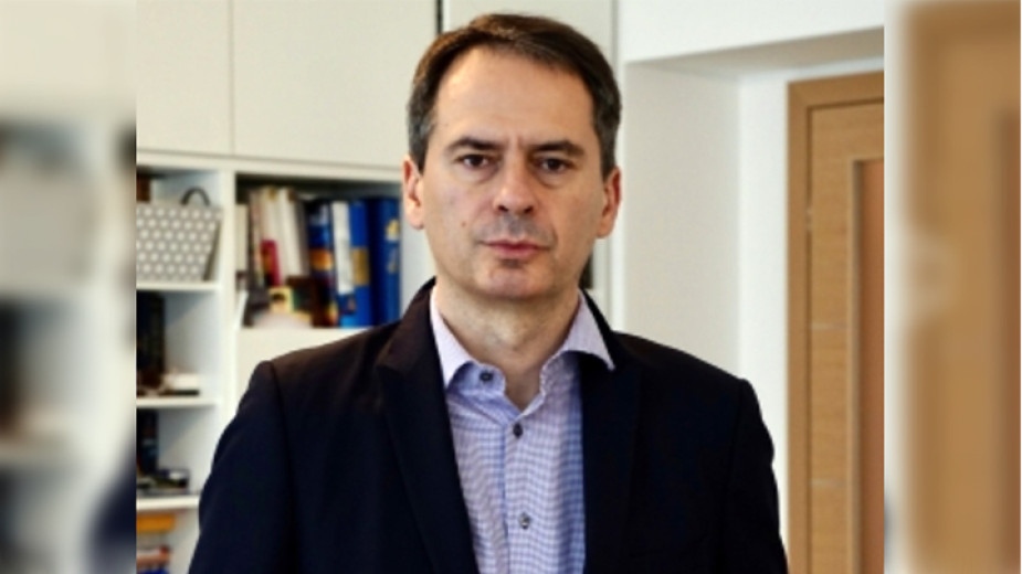 Доколкото виждам от хронологията на общуване на членовете на шпионската