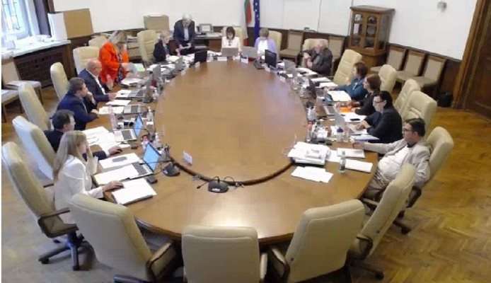 В писмо от Информационно обслужване до Централната избирателна комисия става