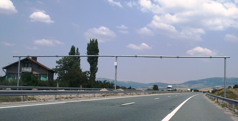 Седмица след като премиерът Росен Желязков разпореди камерите на толсистемата