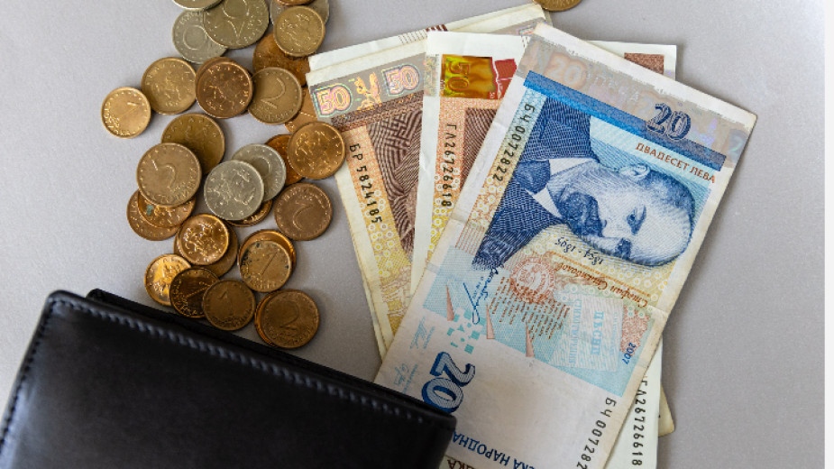 Спешно да бъдат предвидени допълнително 200 милиона лева за ръст