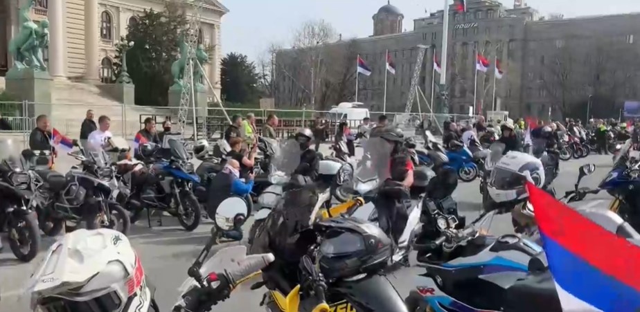 В Сърбия са планирани най големите антиправителствени протести Хиляди недоволни от