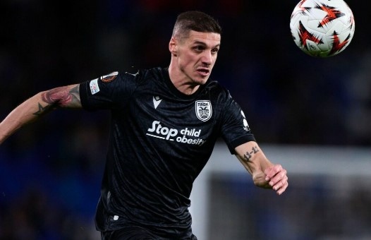 Нидерландският гранд Фейенорд проявява интерес към играч на ПАОК Възможно