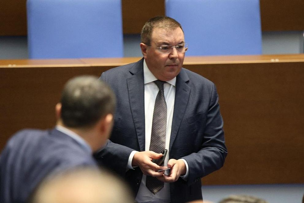 Депутатът от ГЕРБ Костадин Ангелов осъди бившия министър на здравеопазването