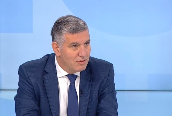 Премиерът Росен Желязков за мое учудване се превърна в един защитник