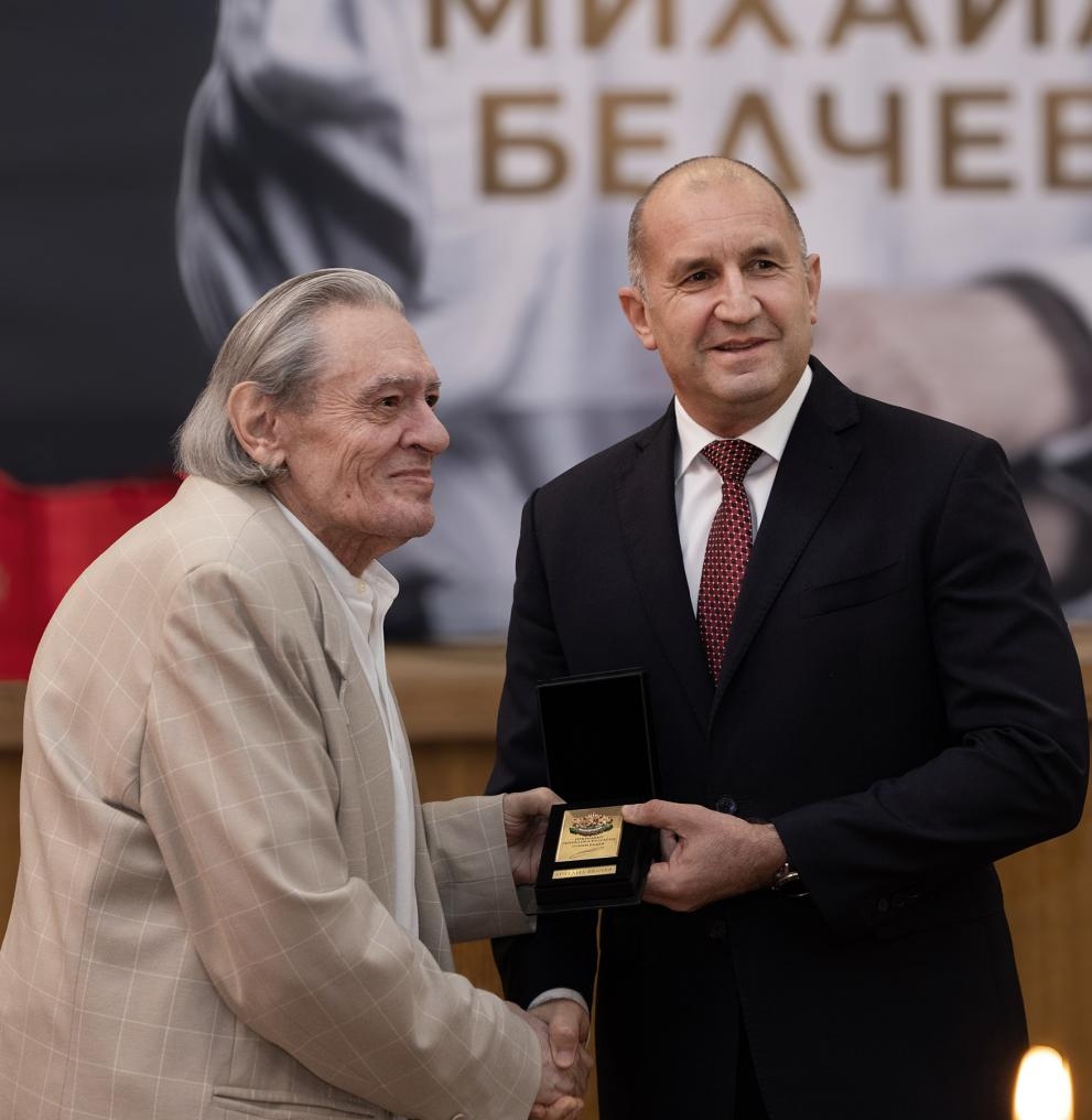 С искреност човечност и необятен талант Михаил Белчев покори завинаги