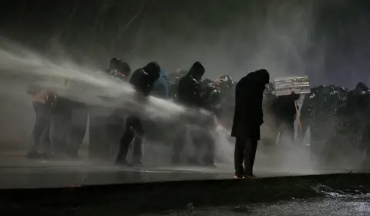 Сблъсъци със силите на реда при протестите срещу ареста на