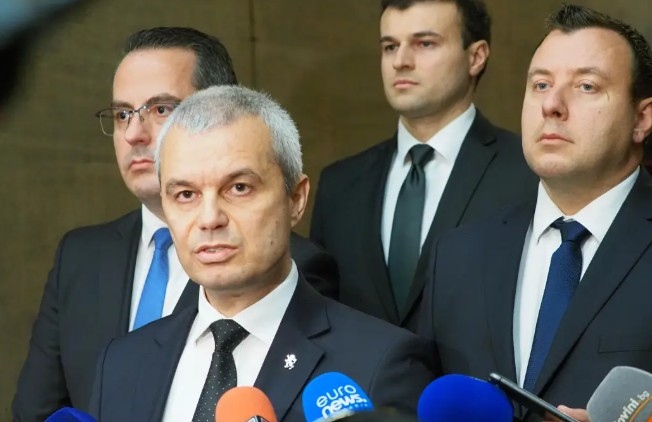 Лидерът на Възраждане Костадин Костадинов съобщи че партията е работила