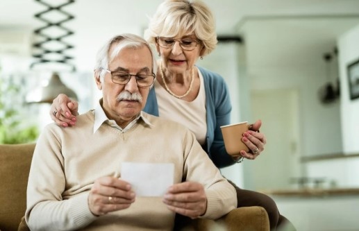 687 000 пенсионери които получават най ниската пенсия до линията на