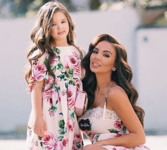 Най оборотната плеймейтка у нас Николета Лозанова посрещна голям празник в