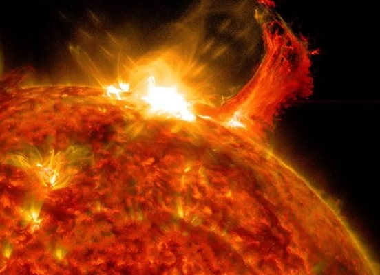 Европейски учени създадоха светофар за предричане на геомагнитни бури и