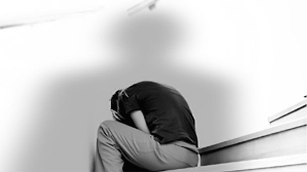 Жена нападна и би мъжа си в Перник съобщиха от