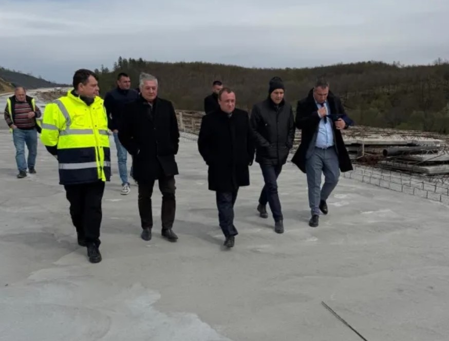 До началото на месец юли ще бъде пуснато движението по