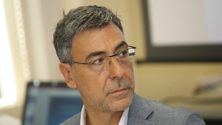 Хората не протестират заради лошите пътища има много държави с