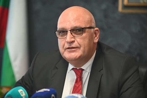 България е в тежка криза откъм кадри в системата на