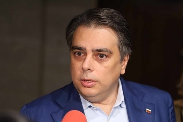 Още преди първия вот на недоверие заявихме че ние смятаме