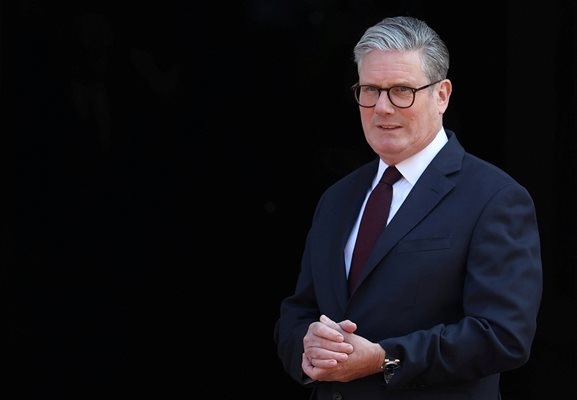 Премиерът на Великобритания Киър Стармър заяви че руското нападение над Киев е