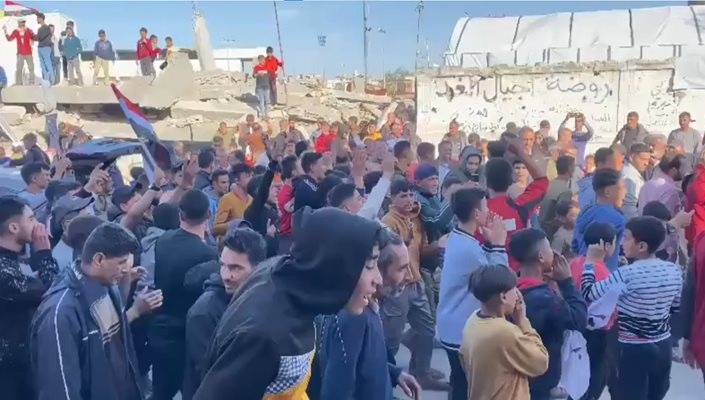 Излез Излез Излез се чува във видео разпространено в приложението