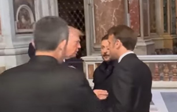 Президентът на САЩ Доналд Тръмп призовал френския си колега Еманюел