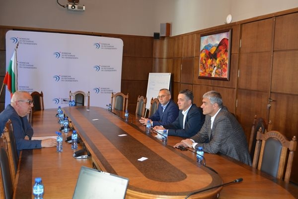 Телековите да да уведомяват своевременно абонатите при проблеми с мрежата