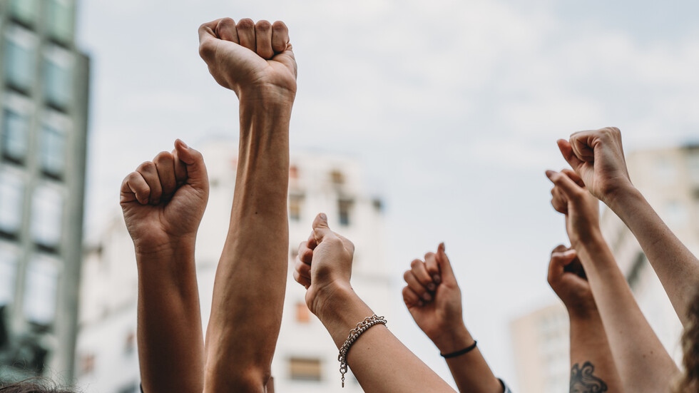 В България законодателството е така уредено че не може да