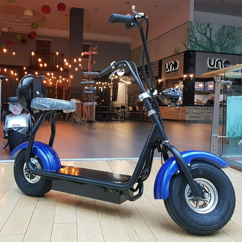 В два града в Гърция обсъждат забрана на електрическите скутери