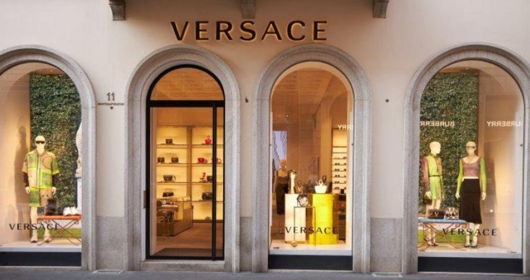 Ретроспективна изложба посветена на творчеството на Джани Версаче ще представи