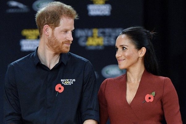 Британския принц Хари призна че не си говори с баща