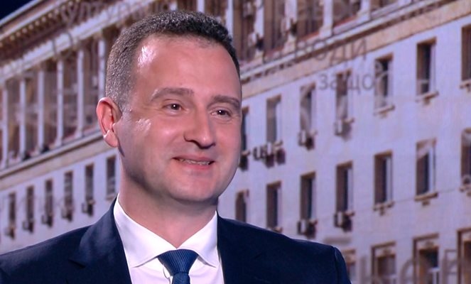 България няма как да остане на тъмно като Испания заради