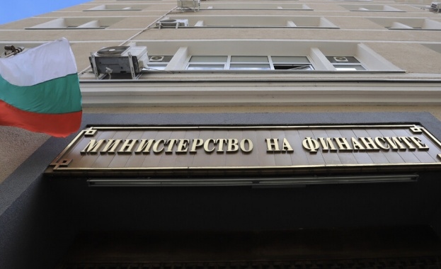 Над 1 9 милиарда лева е дефицитът в хазната към края