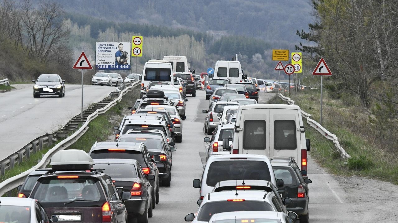 Засилен трафик се очаква днес в края на почивните дни