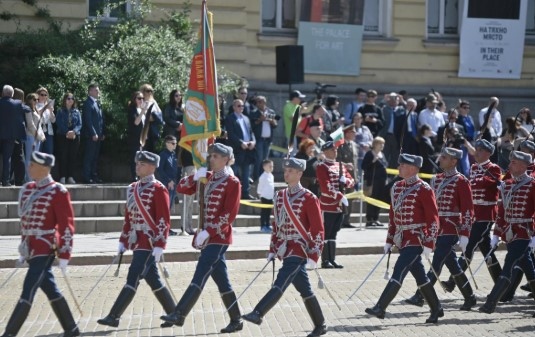 Родни политици и държавници отправиха поздравления по повод 6 май