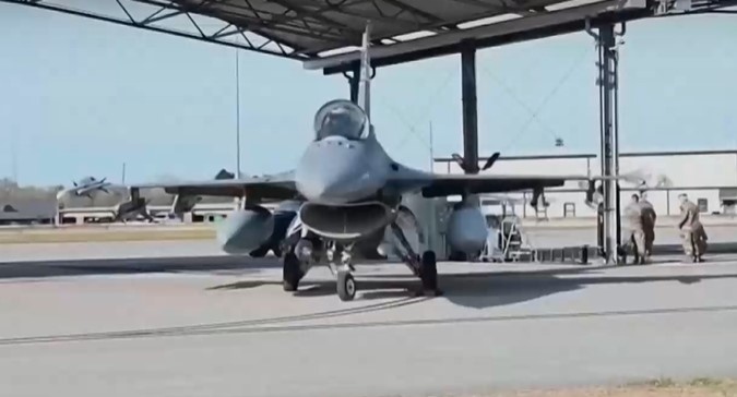 Първи коментар за F 16 на Сюзън Фалатко  временно управляваща Посолството