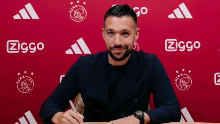 Франческо Фариоли официално приключва престоя си начело на Аякс Според