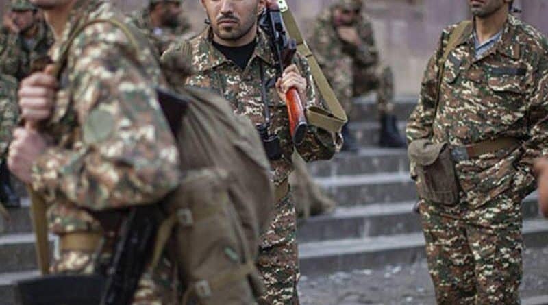 Той е предател неверник и роб поклонил се пред американския