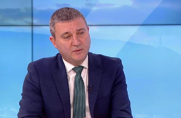 Надявам се че няма да има политическа криза през този