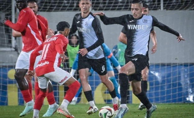 Локомотив Пловдив снощи приключи със загуба сезон 2024 2025 година в