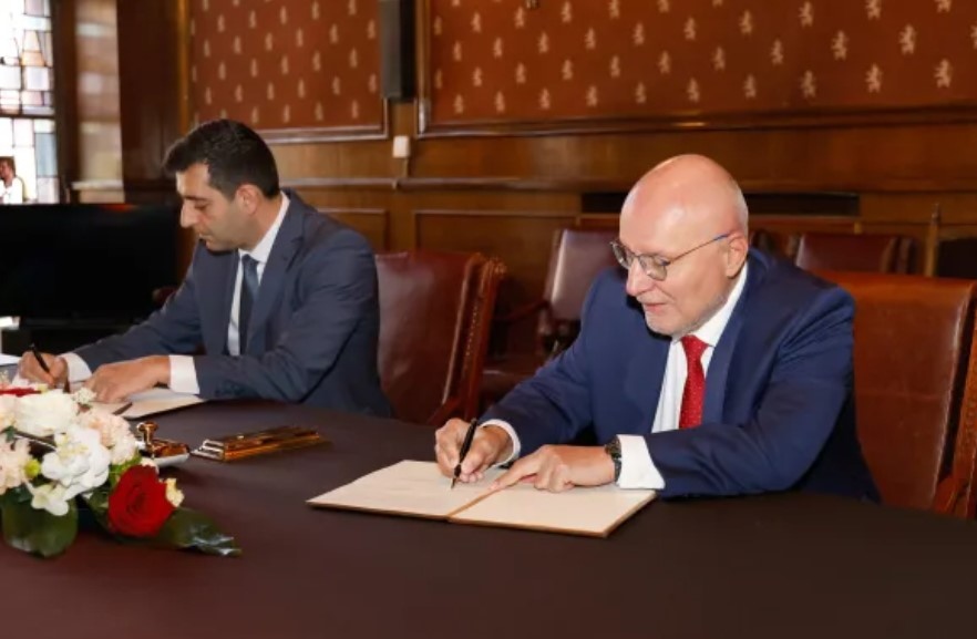 Днес по време на официална церемония в сградата на Българската