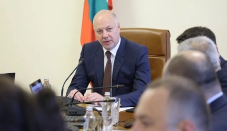 От вчера Националната агенция по приходите Комисията за защита на