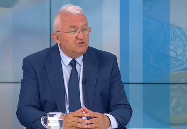 Пред БНТ професор Румен Драганов директор на Института за анализи